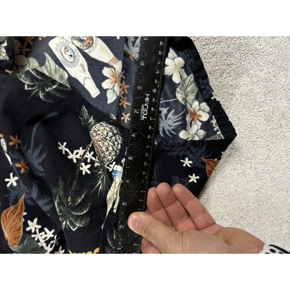 Vintage Big Dog Swim Trunks Lined Pockets Black Floral Beer Print‎ Mens Size XL - Picture 9 of 9